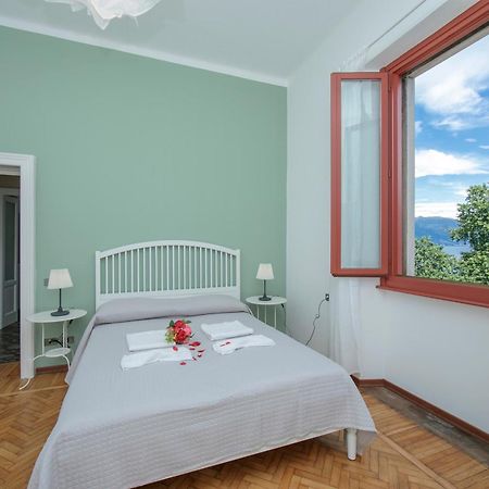 Residenza Oleandro Lake View Luino Center - Happy Rentals Dış mekan fotoğraf