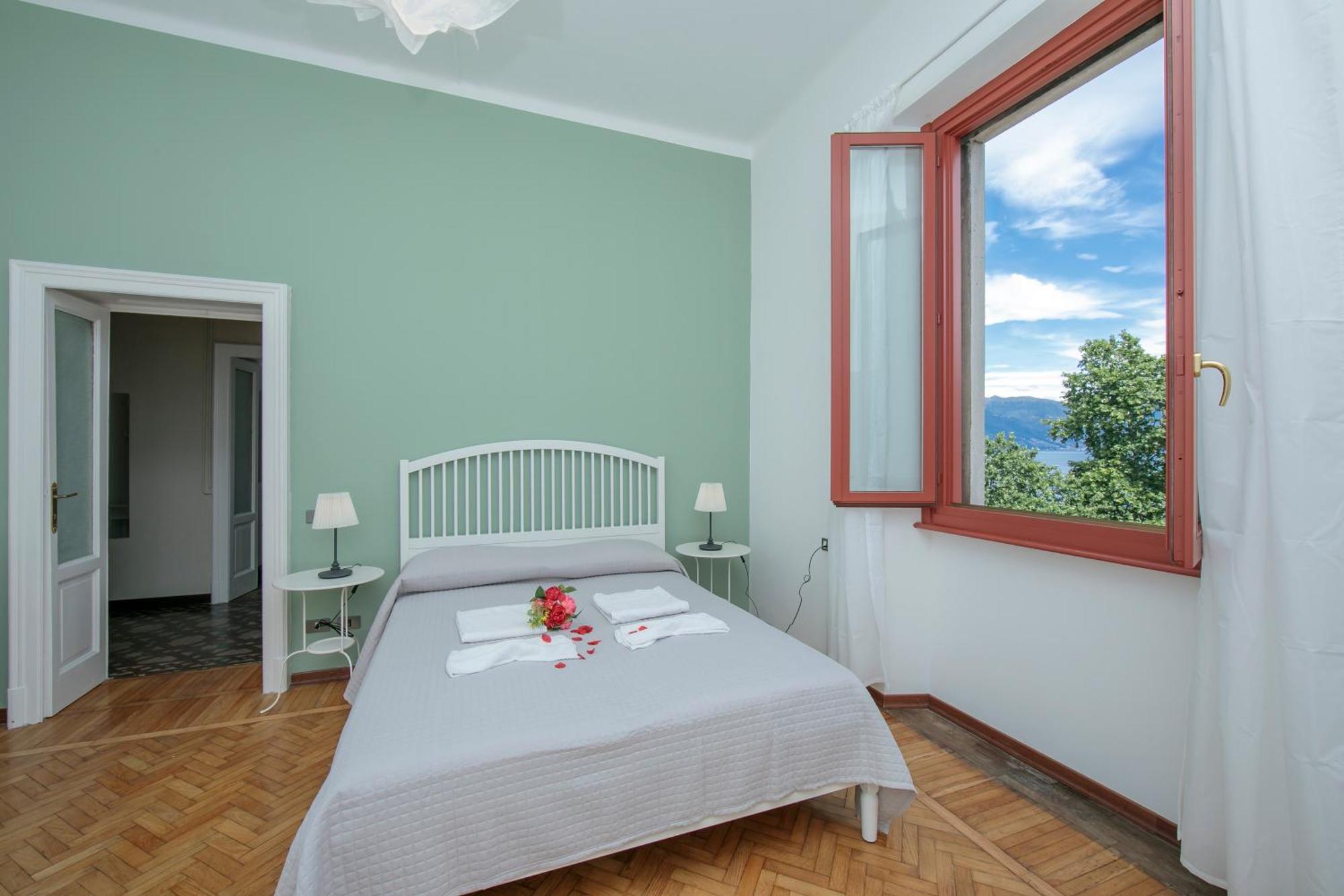 Residenza Oleandro Lake View Luino Center - Happy Rentals Dış mekan fotoğraf