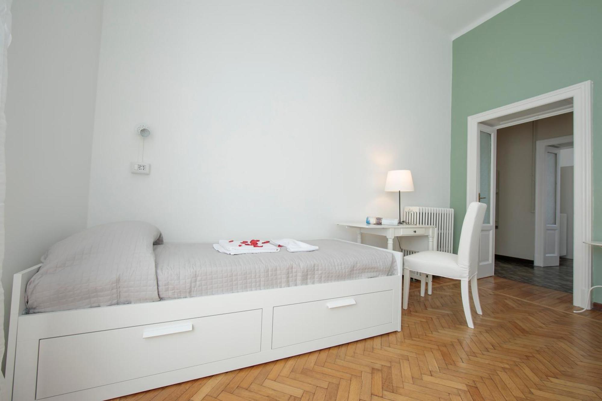 Residenza Oleandro Lake View Luino Center - Happy Rentals Dış mekan fotoğraf