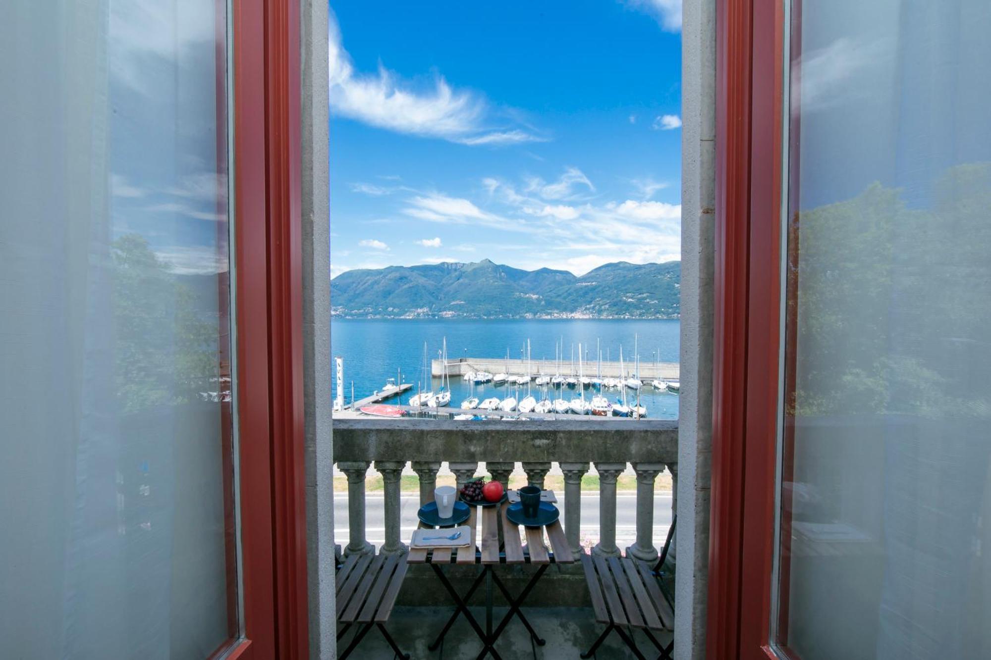 Residenza Oleandro Lake View Luino Center - Happy Rentals Dış mekan fotoğraf